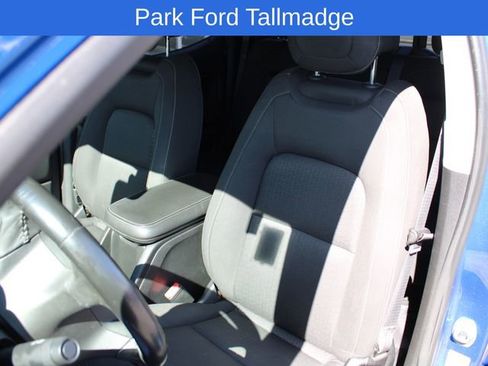 Used 2018 GMC Canyon SLE w/ SLE Convenience Package image 12