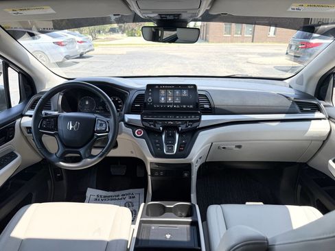 Used 2025 Honda Odyssey EX-L image 24