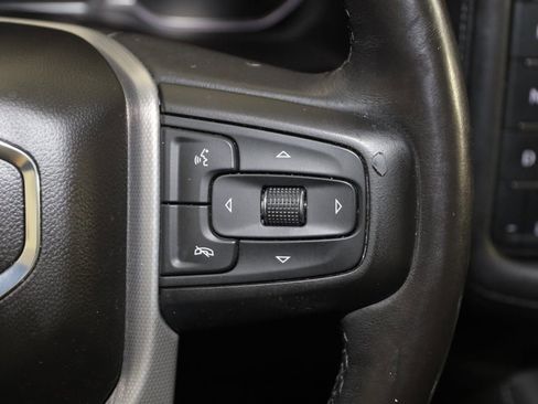 Used 2021 GMC Yukon Denali w/ Denali Premium Package image 38