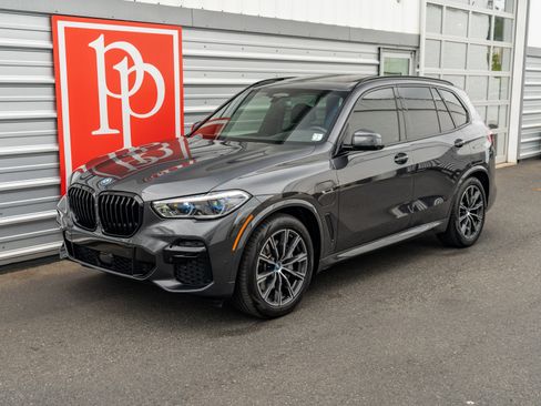Used 2022 BMW X5 xDrive45e w/ M Sport Package AWD/4WD image 53