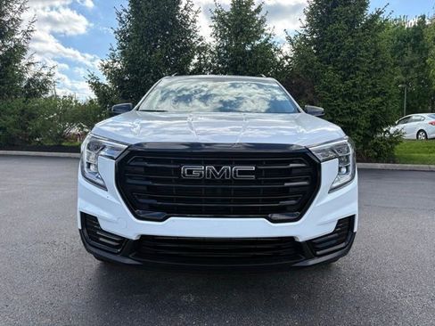 Used 2022 GMC Terrain SLE w/ Driver Convenience Package AWD/4WD image 12