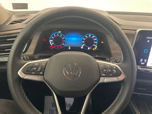 New 2026 Volkswagen Atlas SEL AWD/4WD image 7