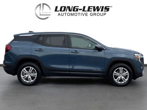 Used 2024 GMC Terrain SLE image 8