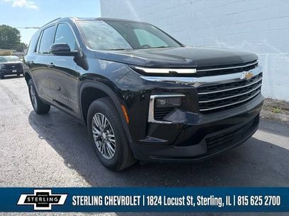 Used 2025 Chevrolet Traverse LT