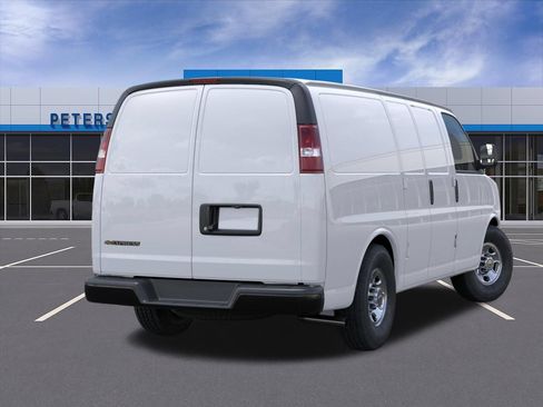 New 2026 Chevrolet Express 2500 w/ Driver Convenience Package RWD image 30