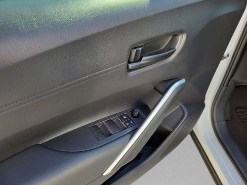 Used 2022 Toyota Corolla Cross LE FWD image 27