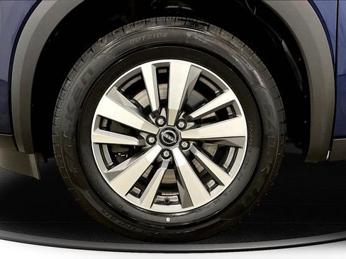 Used 2023 Nissan Pathfinder SL AWD/4WD image 33