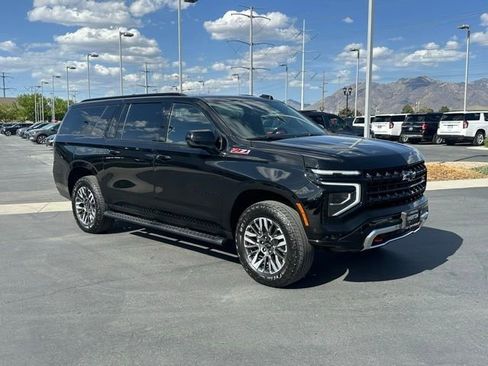 Certified 2025 Chevrolet Suburban Z71 AWD/4WD image 27