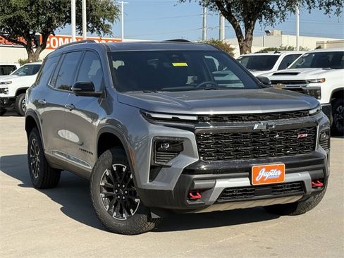 New 2026 Chevrolet Traverse Z71 w/ Driver Confidence Package image 2