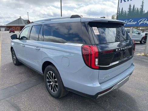 Used 2025 Ford Expedition Max Platinum AWD/4WD image 4