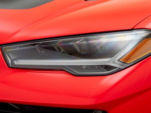 Used 2024 Lamborghini Urus Performante AWD/4WD image 67