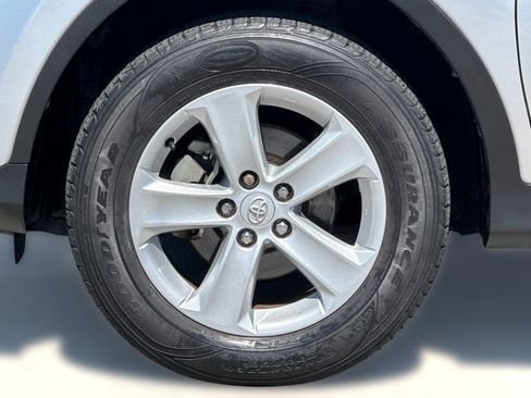 Used 2014 Toyota RAV4 XLE FWD image 13