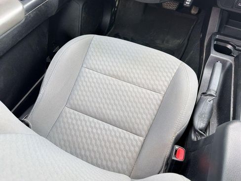 Used 2021 Toyota Tacoma SR w/ SR Convenience Package RWD image 29
