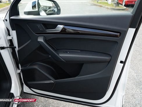 Used 2018 Audi Q5 2.0T Premium Plus w/ Premium Plus Package image 30