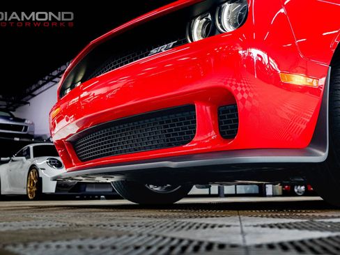 Used 2015 Dodge Challenger SRT Hellcat RWD image 37