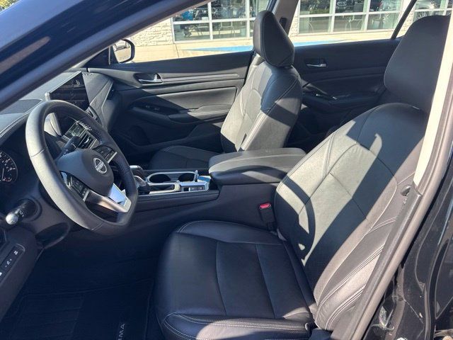Used 2024 Nissan Altima 2.5 SL FWD image 19