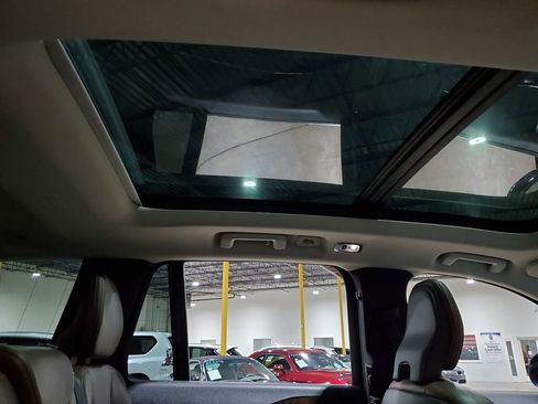 Used 2019 Volvo XC90 T6 Momentum w/ Advanced Package image 23