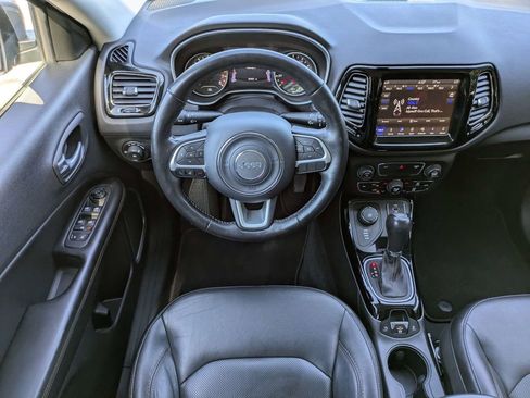 Used 2018 Jeep Compass Limited w/ Navigation Group AWD/4WD image 17