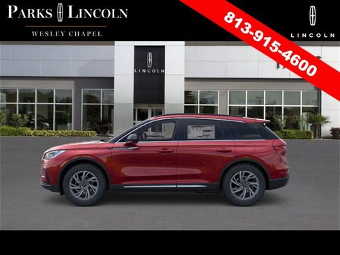 New 2026 Lincoln Corsair Premiere image 3