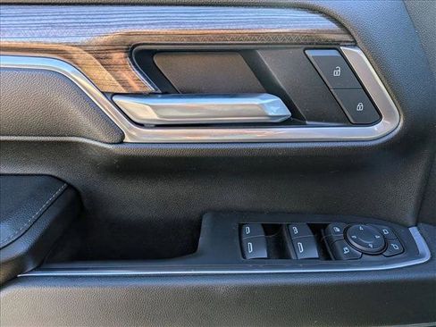 Used 2025 Chevrolet Silverado 2500 LT w/ Trail Boss Package image 15