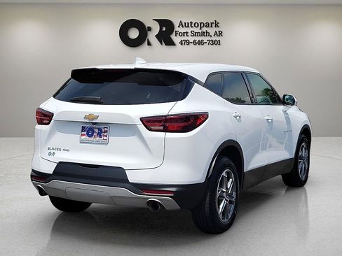 Used 2025 Chevrolet Blazer LT AWD/4WD image 5