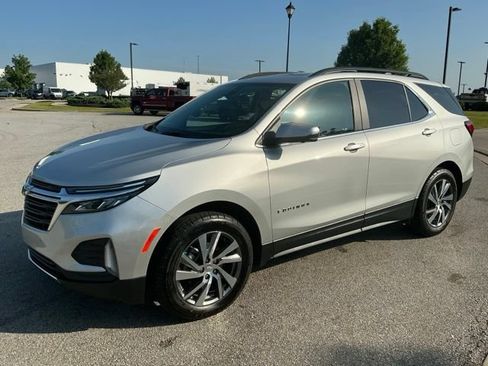 Used 2022 Chevrolet Equinox LT AWD/4WD image 3