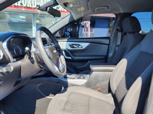 Used 2021 Chevrolet Blazer LT FWD image 16