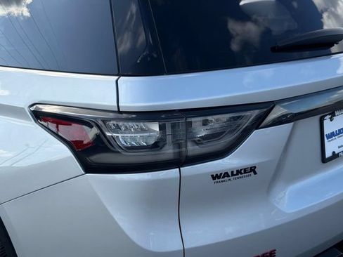 Used 2021 Chevrolet Traverse Premier w/ Redline Edition AWD/4WD image 11