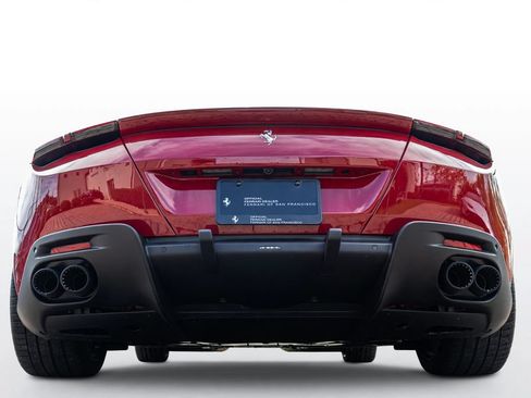 Certified 2025 Ferrari Roma Spider RWD image 22