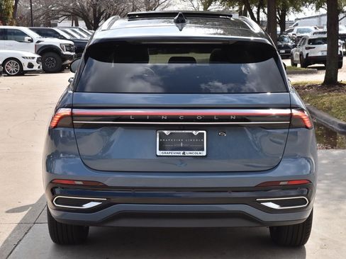 New 2026 Lincoln Nautilus Reserve image 8