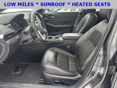 Used 2019 Nissan Altima 2.5 SR w/ SR Premium Package image 14