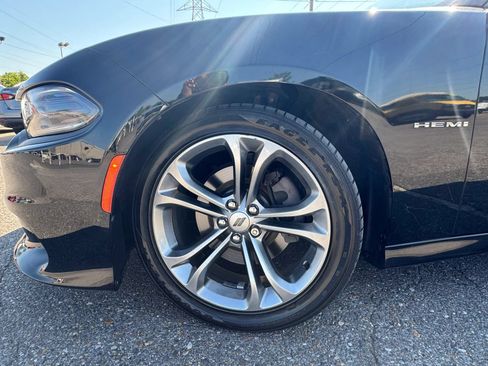 Used 2020 Dodge Charger R/T RWD image 16