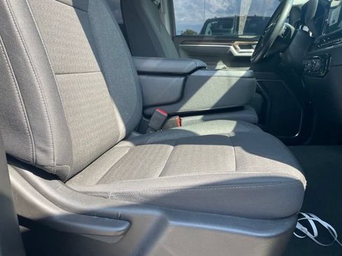 Used 2025 Chevrolet Silverado 1500 LT AWD/4WD image 19