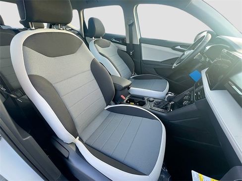 New 2026 Volkswagen Taos S image 27