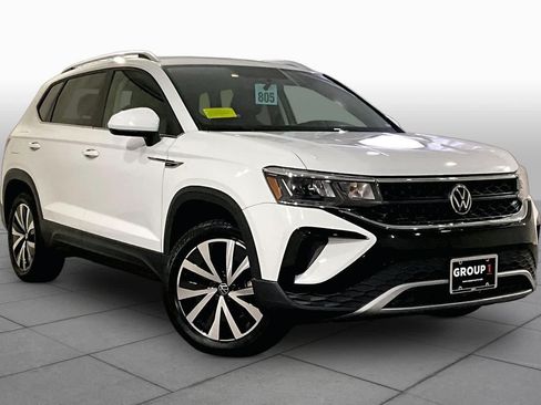 Used 2022 Volkswagen Taos SE AWD/4WD image 2