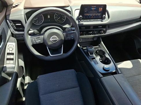 Used 2023 Nissan Rogue SV AWD/4WD image 2