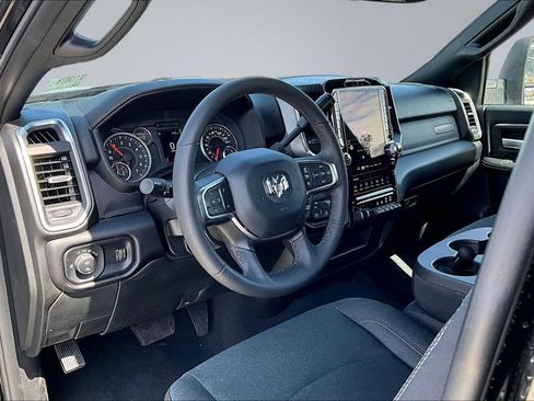 Used 2025 RAM 2500 Big Horn AWD/4WD image 4