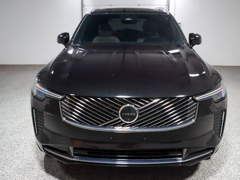 Used 2025 Volvo XC90 B6 Plus AWD/4WD image 4