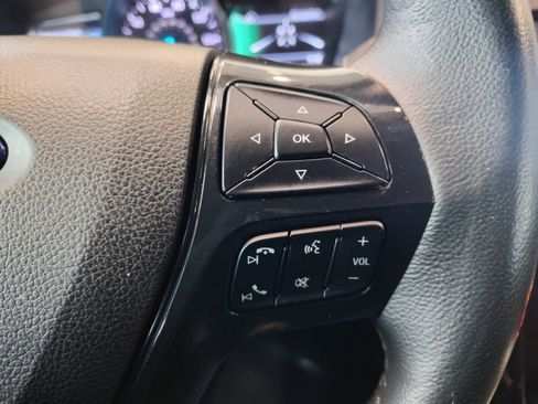 Used 2018 Ford Explorer XLT w/ Equipment Group 202A image 18