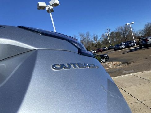 Used 2024 Subaru Outback Premium image 50