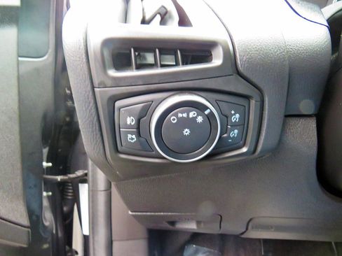 Used 2018 Ford Focus ST w/ Equipment Group 402A image 31