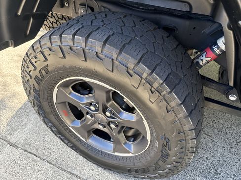 Used 2022 Jeep Gladiator Rubicon w/ LED Lighting Group image 20