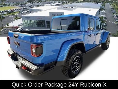 Certified 2025 Jeep Gladiator Rubicon AWD/4WD image 4