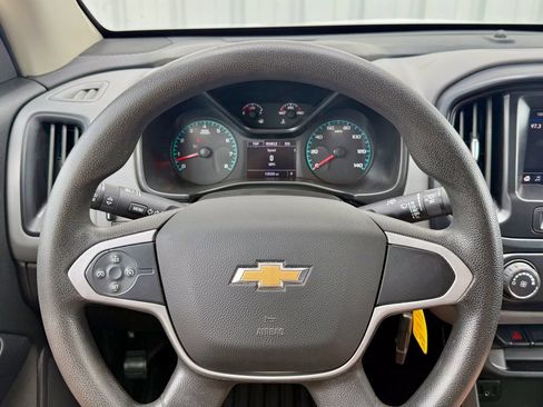 Used 2022 Chevrolet Colorado W/T w/ WT Convenience Package AWD/4WD image 29