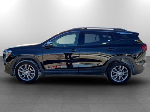 Used 2024 GMC Terrain SLT image 10
