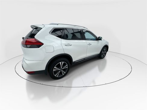 Used 2017 Nissan Rogue SL w/ SL Premium Package image 8