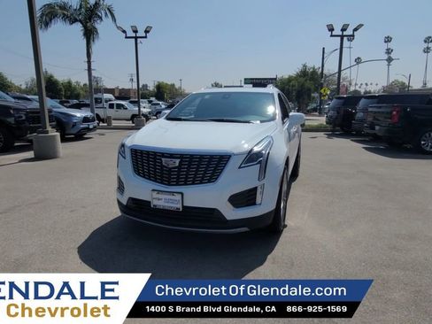 Used 2024 Cadillac XT5 Premium Luxury image 3