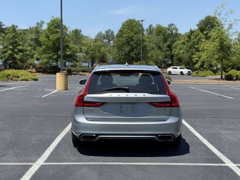 Used 2018 Volvo V90 T5 R-Design FWD image 6