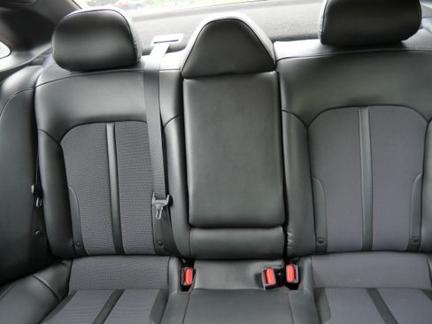 Used 2022 Kia K5 GT-Line AWD/4WD image 13