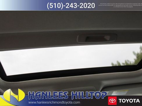 Used 2025 MAZDA CX-30 AWD 2.5 S w/ Preferred Package image 17